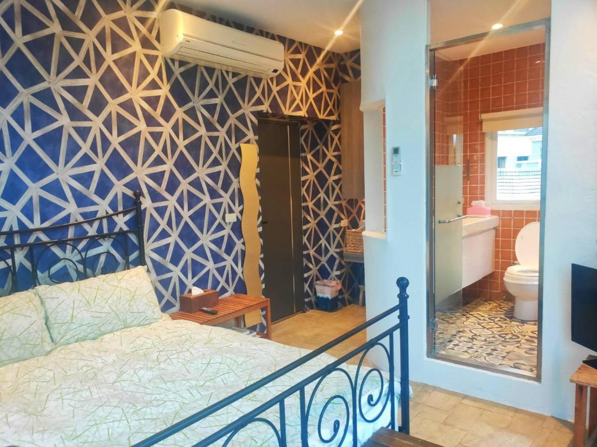 Oia Cafe B&B T'ai-tung Εξωτερικό φωτογραφία