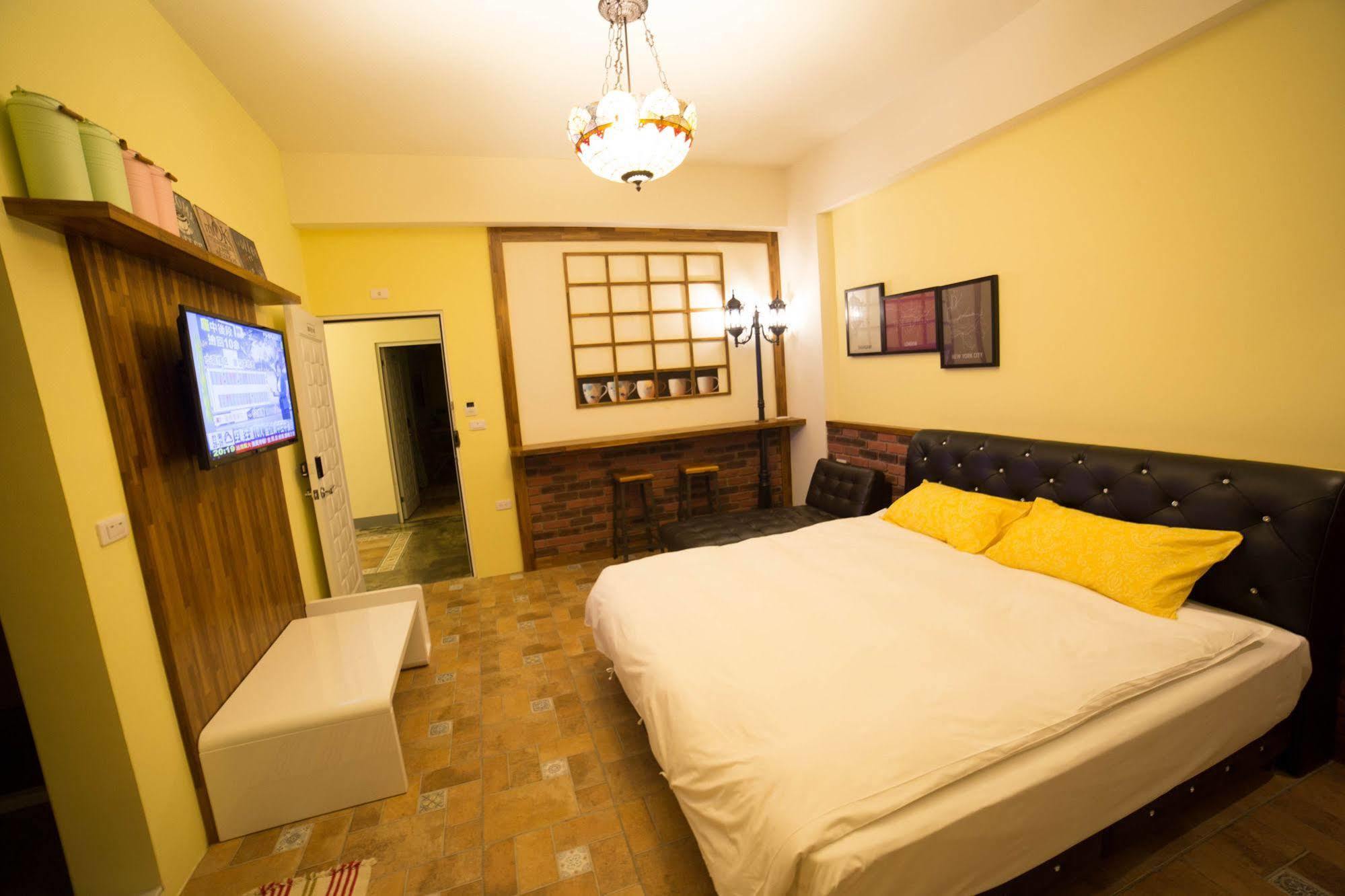 Oia Cafe B&B T'ai-tung Εξωτερικό φωτογραφία