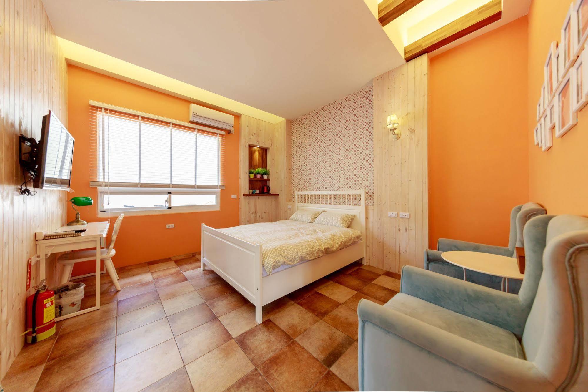 Oia Cafe B&B T'ai-tung Εξωτερικό φωτογραφία