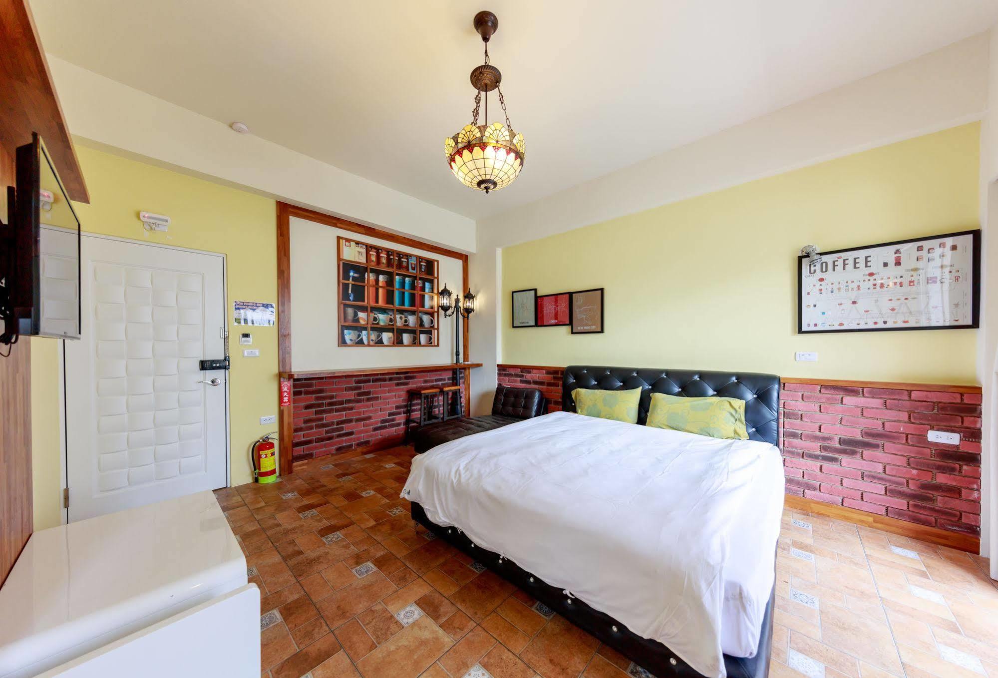 Oia Cafe B&B T'ai-tung Εξωτερικό φωτογραφία