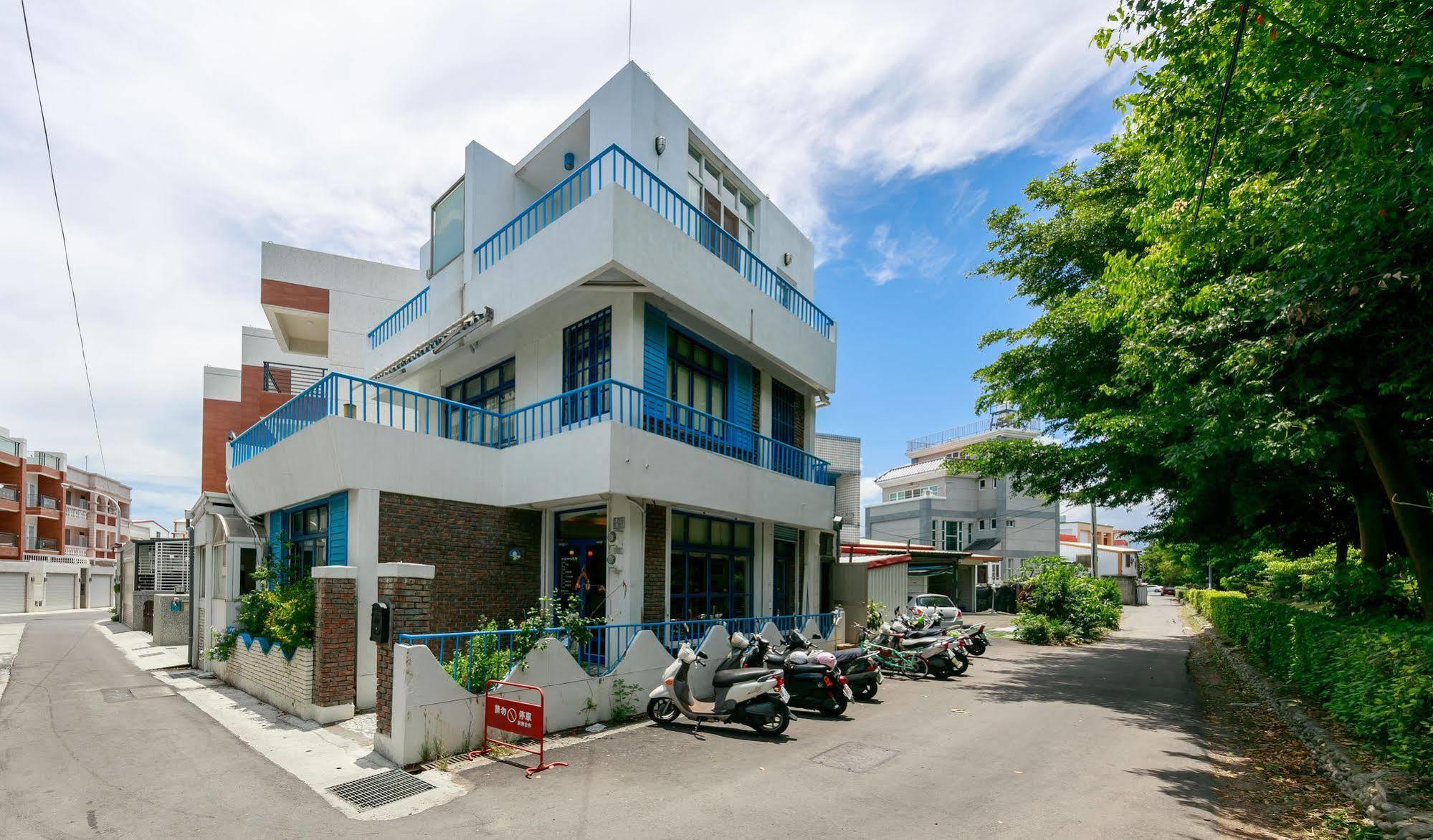 Oia Cafe B&B T'ai-tung Εξωτερικό φωτογραφία