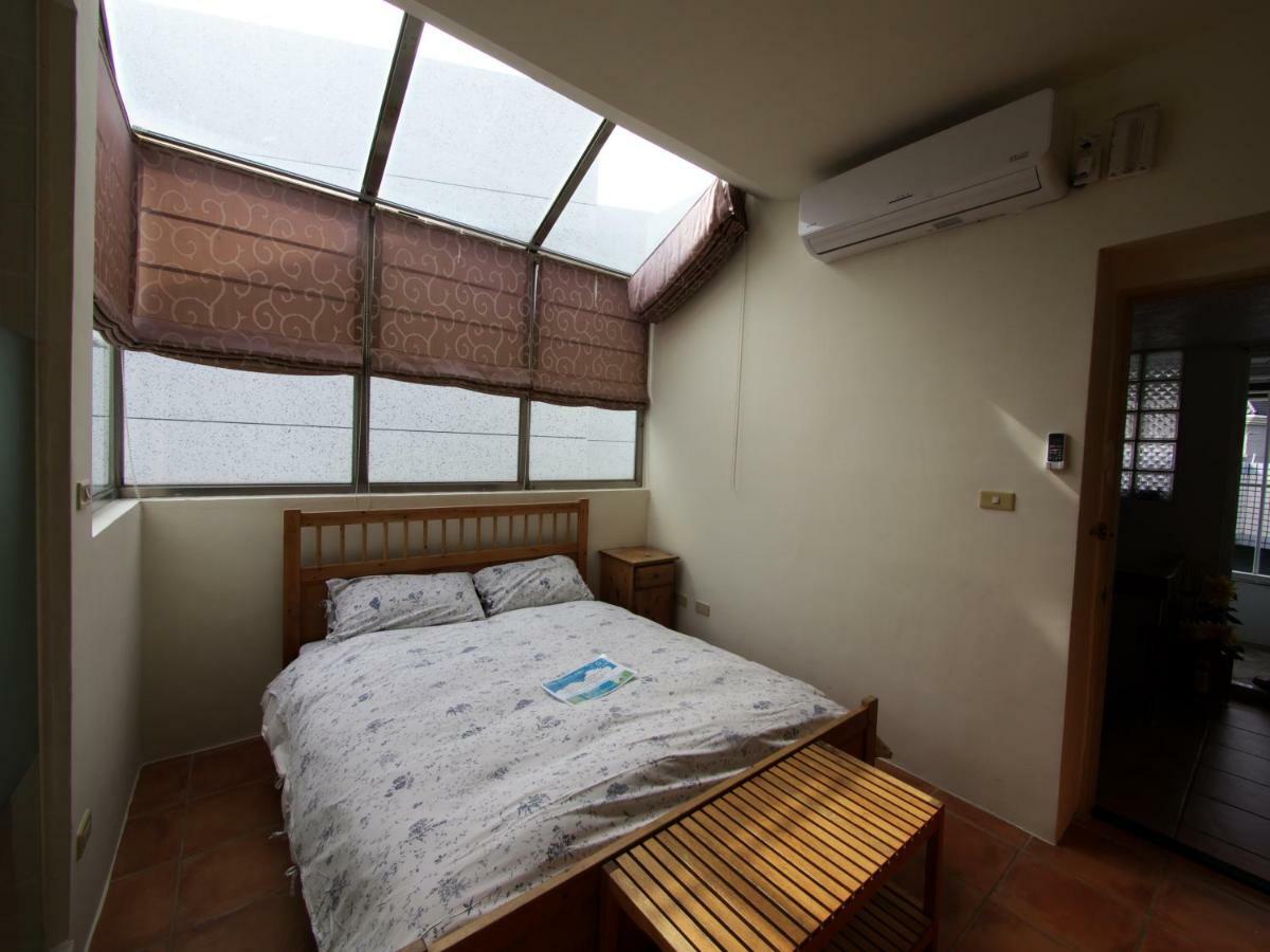Oia Cafe B&B T'ai-tung Εξωτερικό φωτογραφία